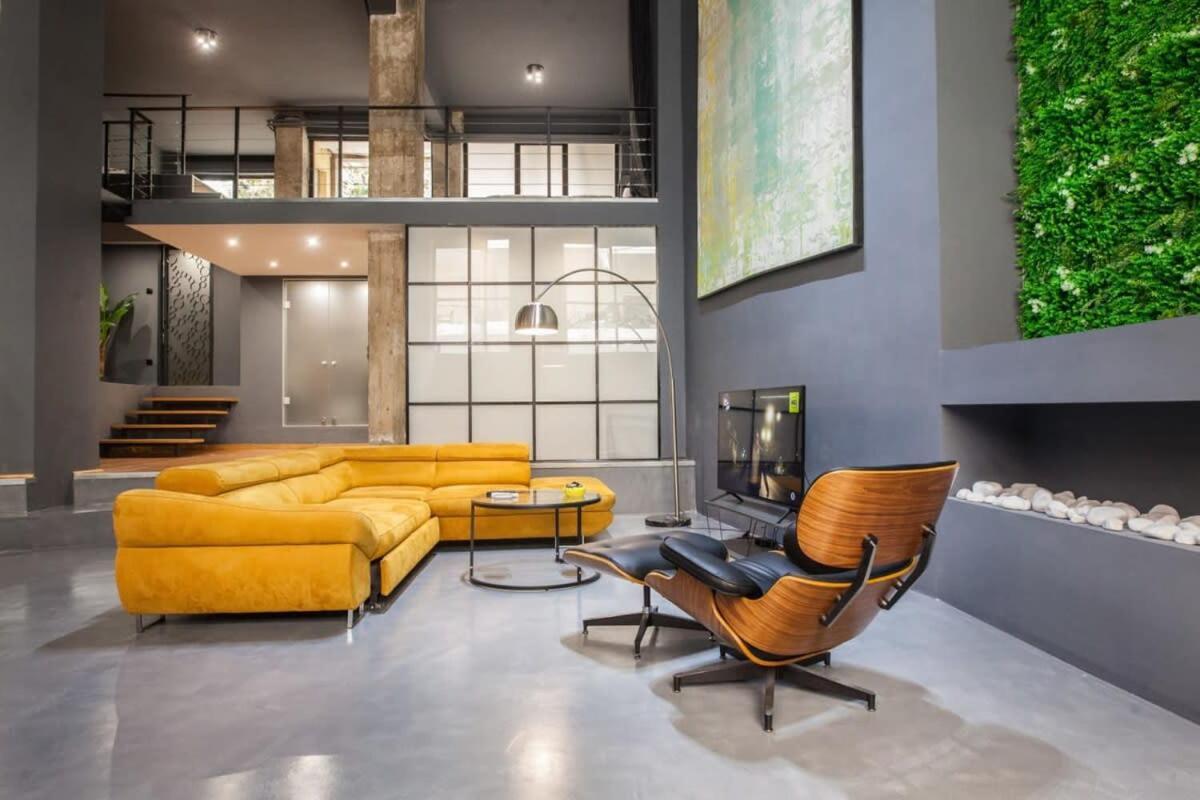 Trendy Industrial Apt Next To Museum Of Acropolis Афины Экстерьер фото